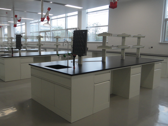 彩色塑膠球場(chǎng)的優(yōu)點(diǎn)